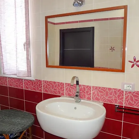 Il Giglio Apartment Montallegro